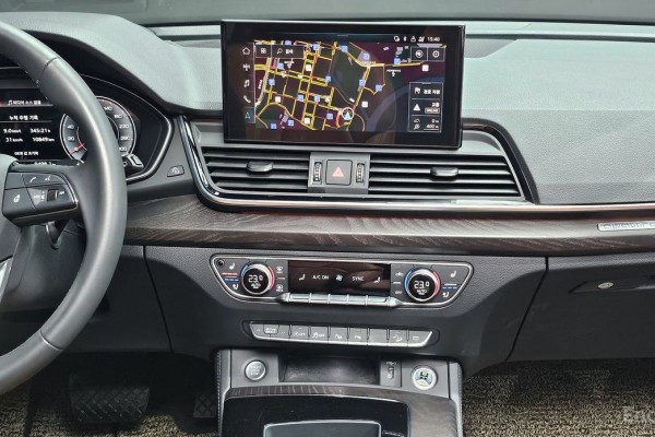 2023 Audi Q5 с пробегом 10 862 км