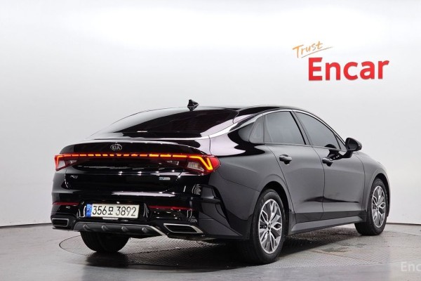 2021 Kia K5 с пробегом 48 889 км