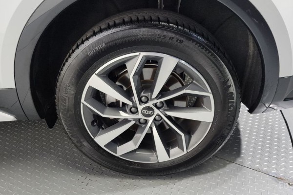 2023 Audi Q5 с пробегом 38 843 км