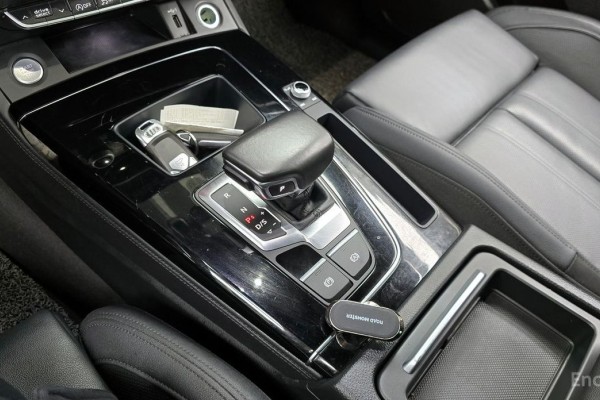 2022 Audi Q5 с пробегом 76 309 км