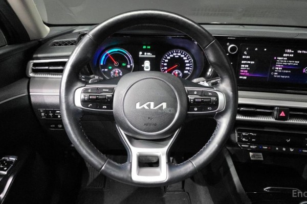 2022 Kia K5 с пробегом 112 440 км