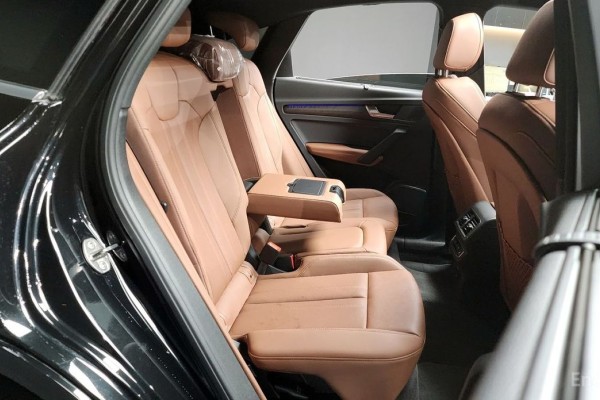 2023 Audi Q5 с пробегом 24 727 км