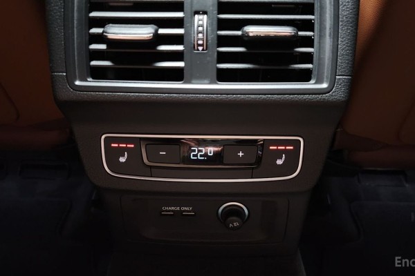 2023 Audi Q5 с пробегом 24 727 км