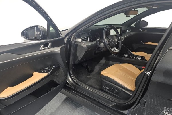 2021 Kia K5 с пробегом 92 921 км