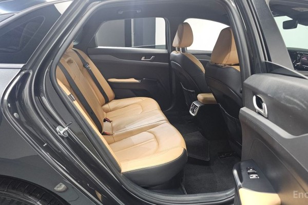 2021 Kia K5 с пробегом 92 921 км