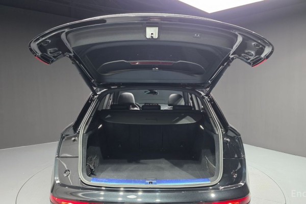 2023 Audi Q5 с пробегом 73 149 км