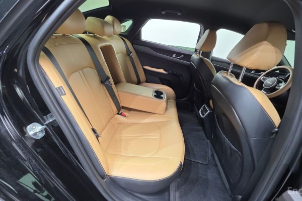 2021 Kia K5 с пробегом 106 917 км