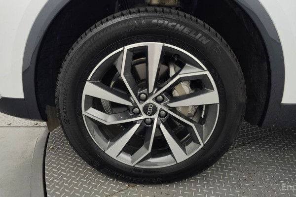 2023 Audi Q5 с пробегом 13 489 км