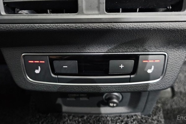 2023 Audi Q5 с пробегом 13 489 км