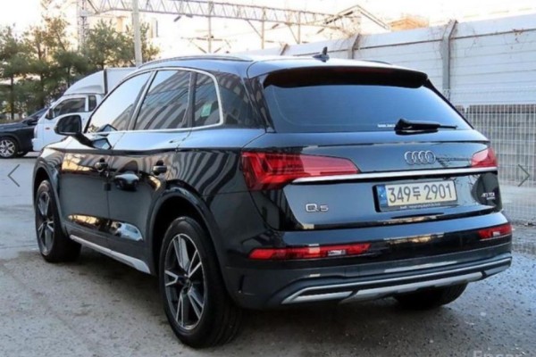 2021 Audi Q5 с пробегом 106 684 км