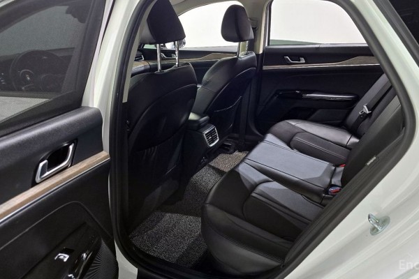 2022 Kia K5 с пробегом 98 632 км