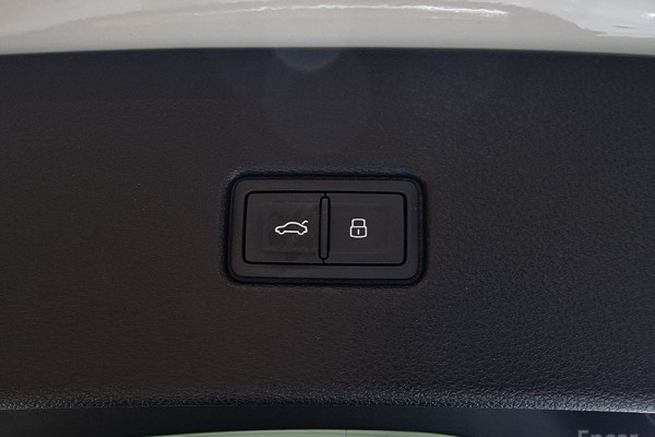 2023 Audi Q5 с пробегом 36 799 км