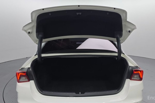 2021 Kia K5 с пробегом 54 970 км