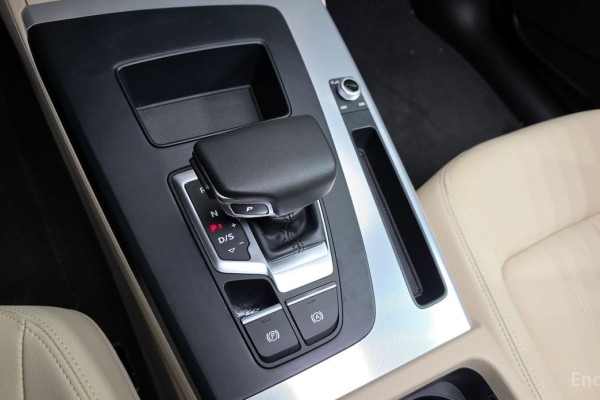 2023 Audi Q5 с пробегом 19 728 км