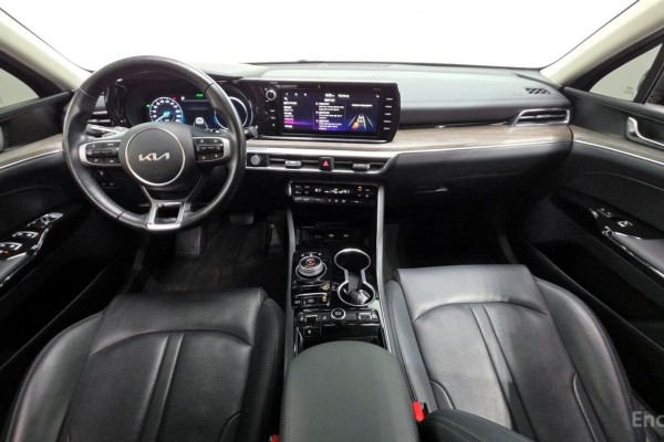 2022 Kia K5 с пробегом 135 065 км