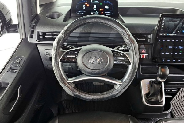 2022 Hyundai Staria с пробегом 76 199 км