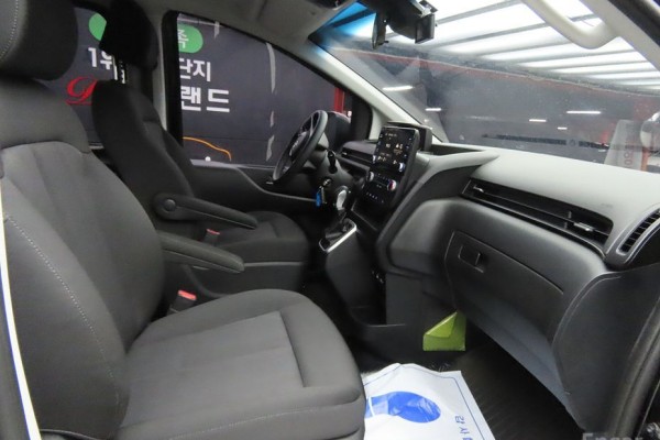 2022 Hyundai Staria с пробегом 38 029 км