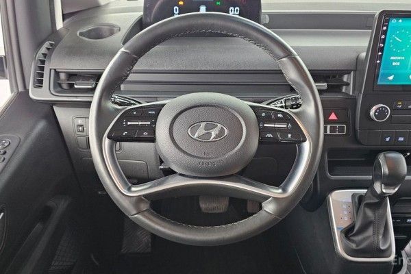 2022 Hyundai Staria с пробегом 72 859 км