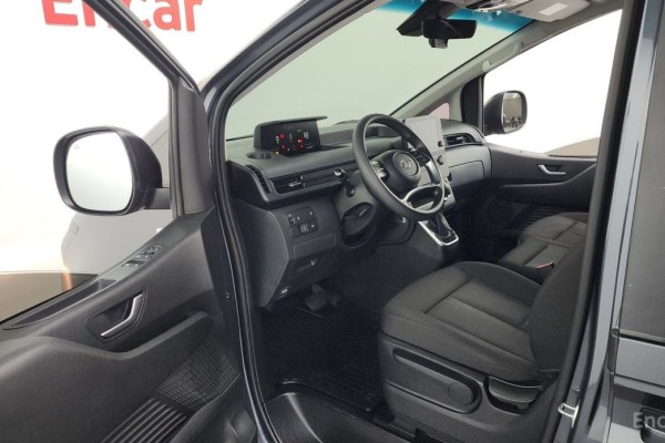 2022 Hyundai Staria с пробегом 76 762 км