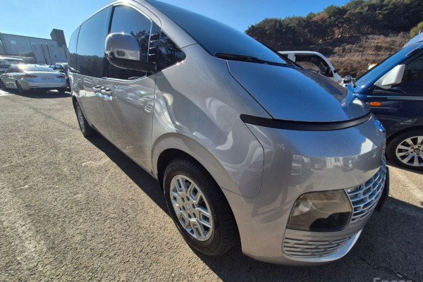 2022 Hyundai Staria с пробегом 57 637 км