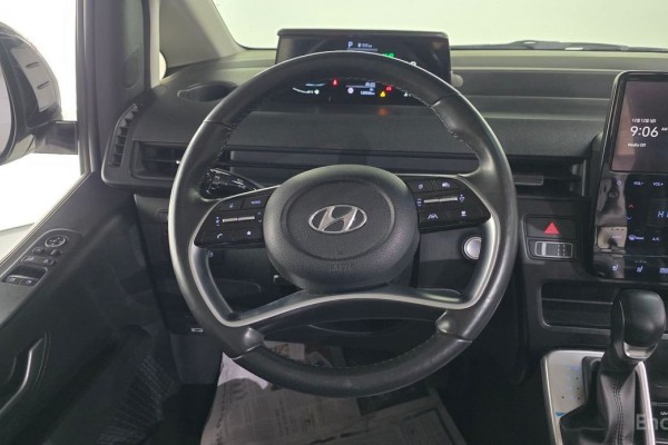 2022 Hyundai Staria с пробегом 138 536 км