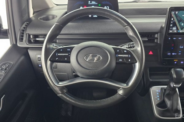2021 Hyundai Staria с пробегом 32 193 км
