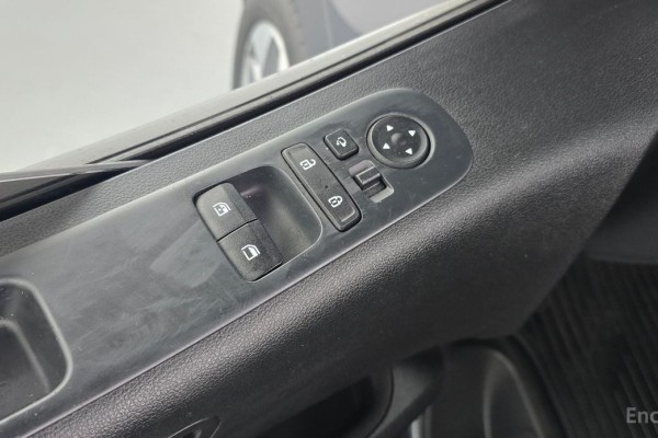 2021 Hyundai Staria с пробегом 32 193 км