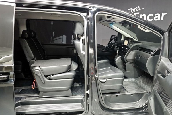 2021 Hyundai Staria с пробегом 100 879 км