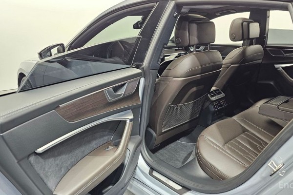 2022 Audi A7 с пробегом 45 367 км