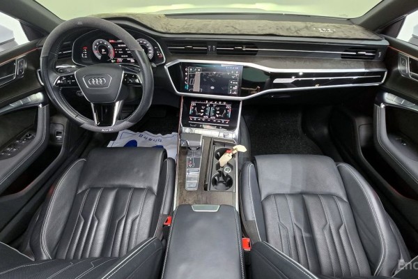2020 Audi A7 с пробегом 35 642 км