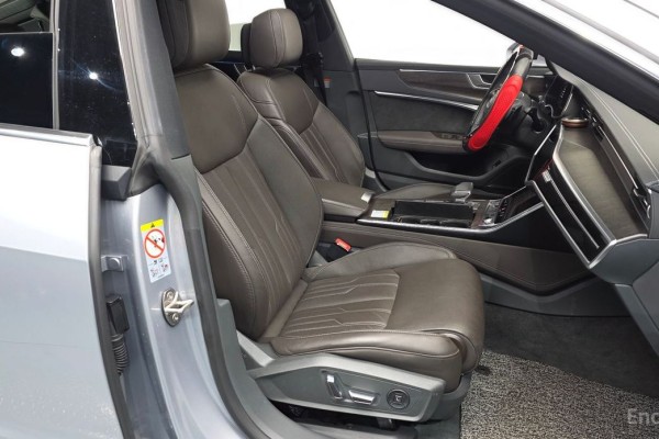 2020 Audi A7 с пробегом 63 933 км