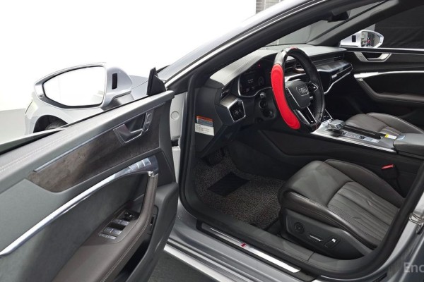 2020 Audi A7 с пробегом 63 933 км