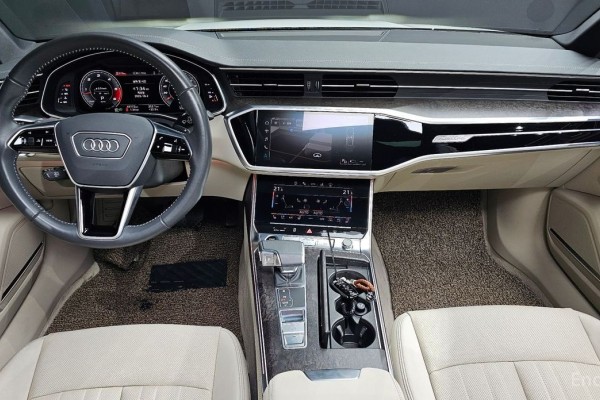 2021 Audi A7 с пробегом 43 172 км
