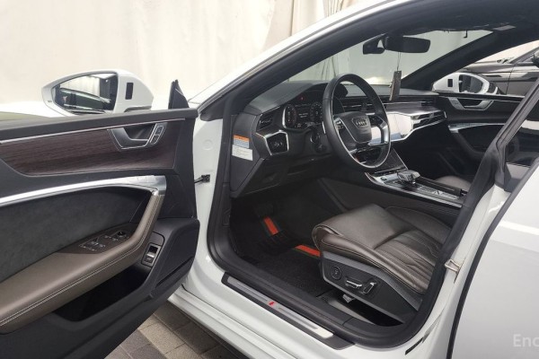 2022 Audi A7 с пробегом 43 501 км