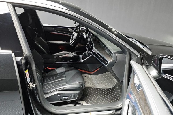 2020 Audi A7 с пробегом 93 576 км