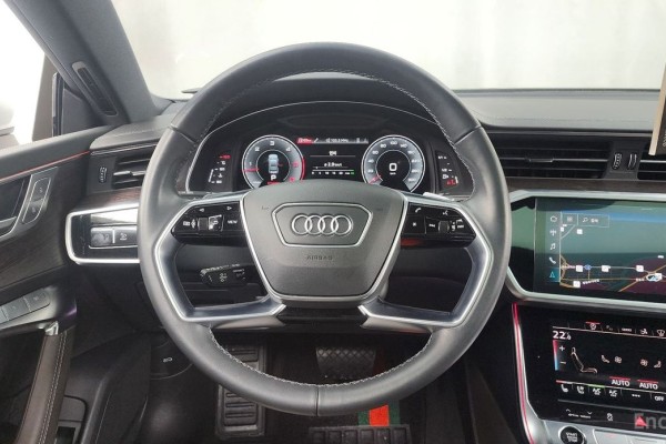 2022 Audi A7 с пробегом 43 501 км