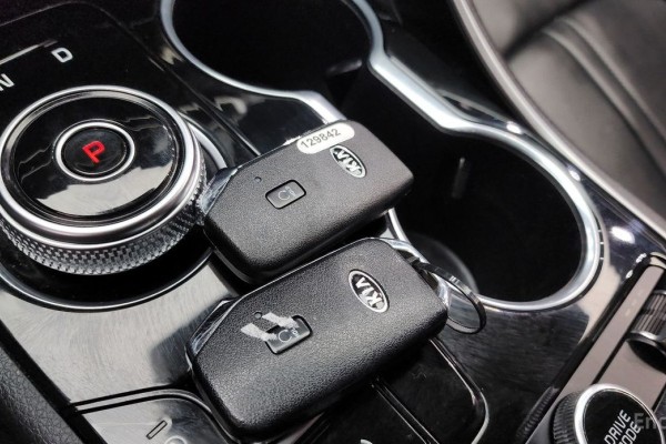 2021 Kia K5 с пробегом 81 220 км