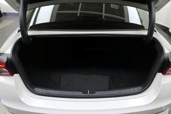 2021 Kia K5 с пробегом 36 856 км