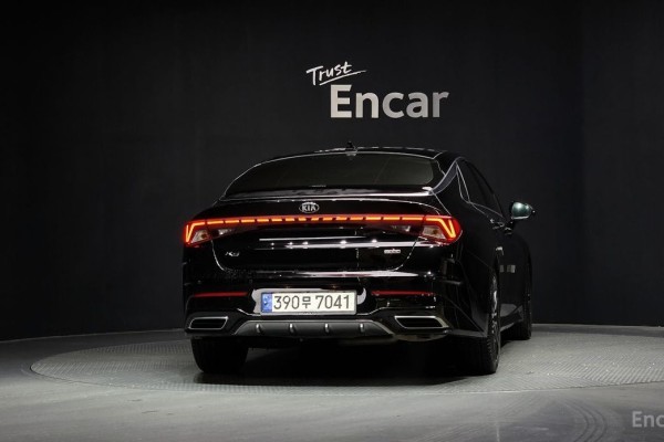 2021 Kia K5 с пробегом 76 034 км