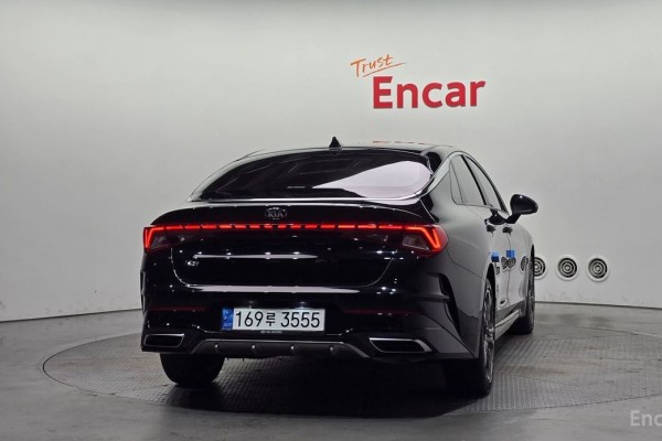 2021 Kia K5 с пробегом 54 921 км