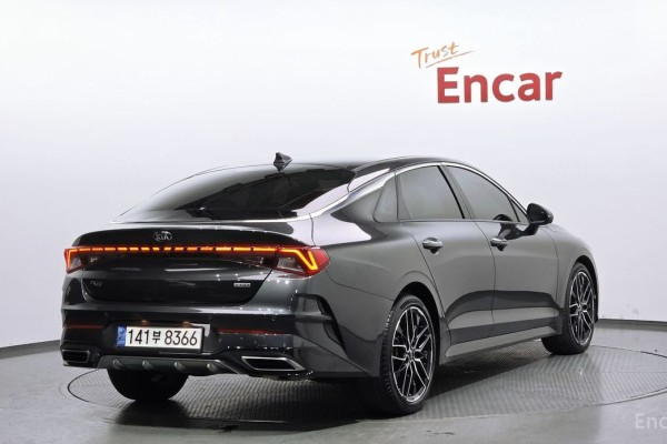 2021 Kia K5 с пробегом 42 359 км