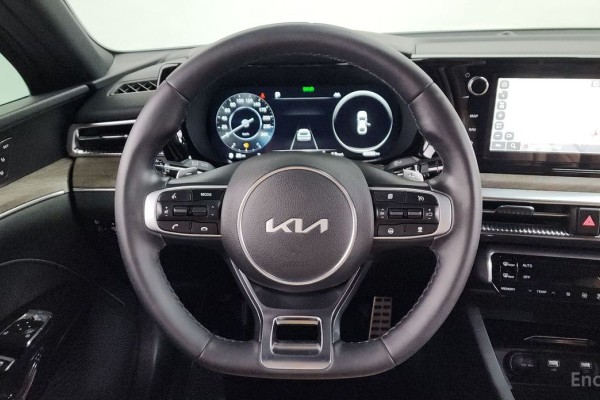 2022 Kia K5 с пробегом 40 083 км