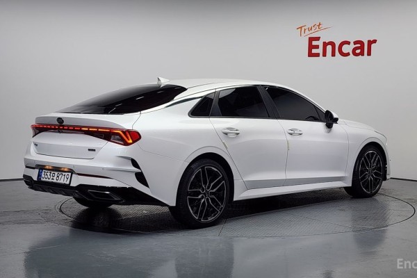 2021 Kia K5 с пробегом 37 941 км