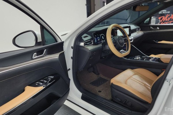 2021 Kia K5 с пробегом 37 941 км