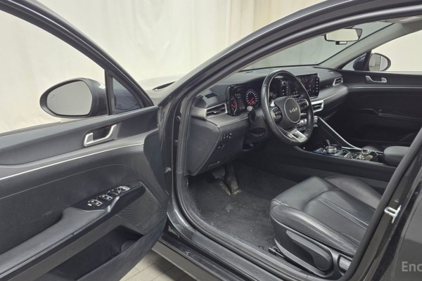 2021 Kia K5 с пробегом 31 262 км
