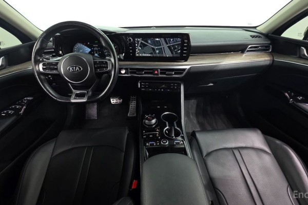 2021 Kia K5 с пробегом 42 359 км