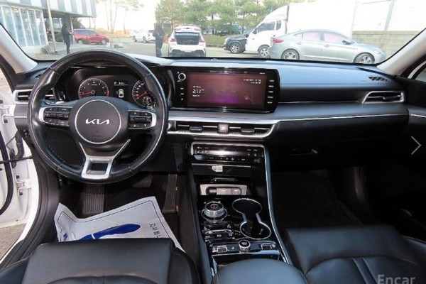 2021 Kia K5 с пробегом 65 402 км
