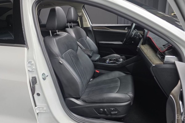 2022 Kia K5 с пробегом 39 550 км