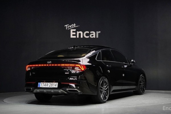 2021 Kia K5 с пробегом 83 775 км