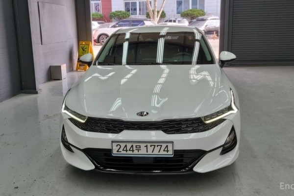 2021 Kia K5 с пробегом 95 000 км